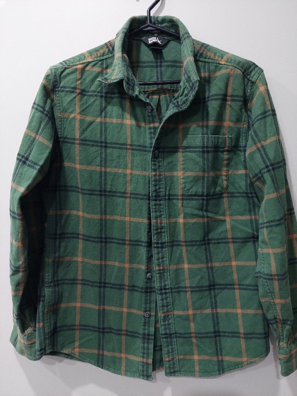 Eddie Bauer Men's Small 100% Cotton Classic Fit Green Plaid Flannel Shirt